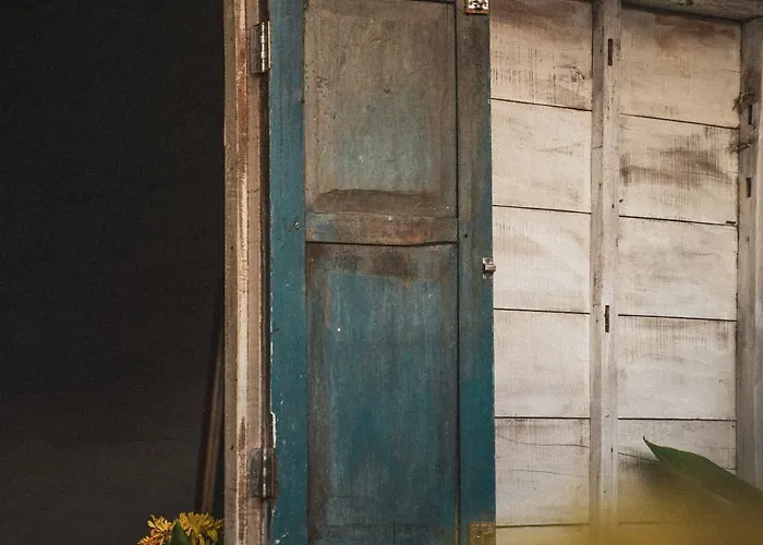 Humble Wooden House Bali Гостевой дом Ketewel