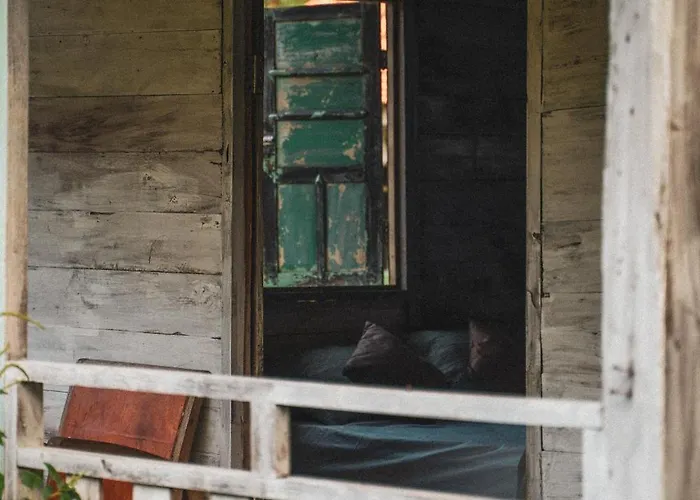 Humble Wooden House Bali Гостевой дом